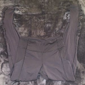 Black lulu lemon leggings